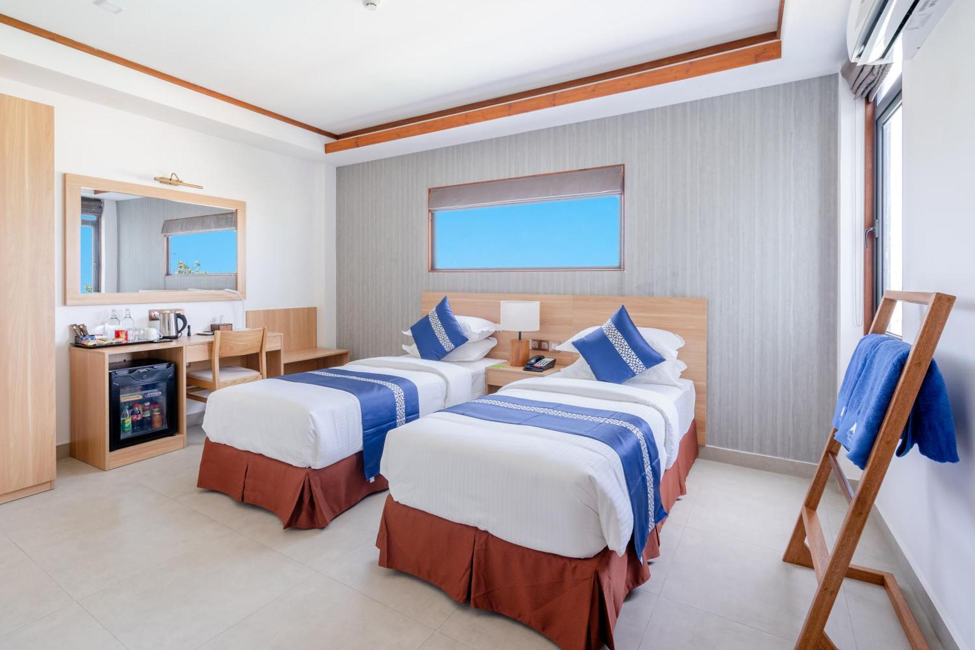 Ayala Oceanview Maldives Hotell Gulhi Eksteriør bilde