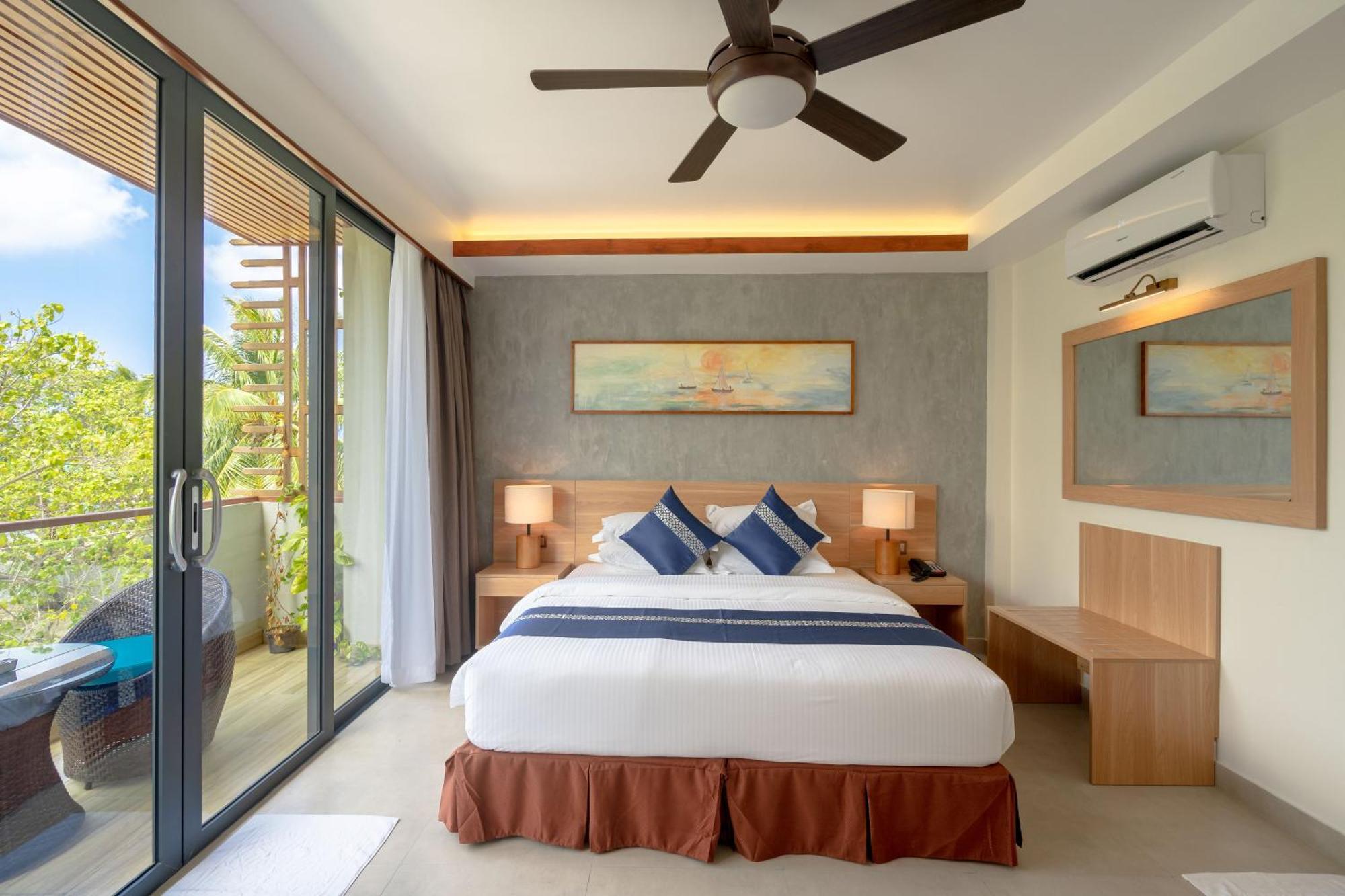 Ayala Oceanview Maldives Hotell Gulhi Eksteriør bilde