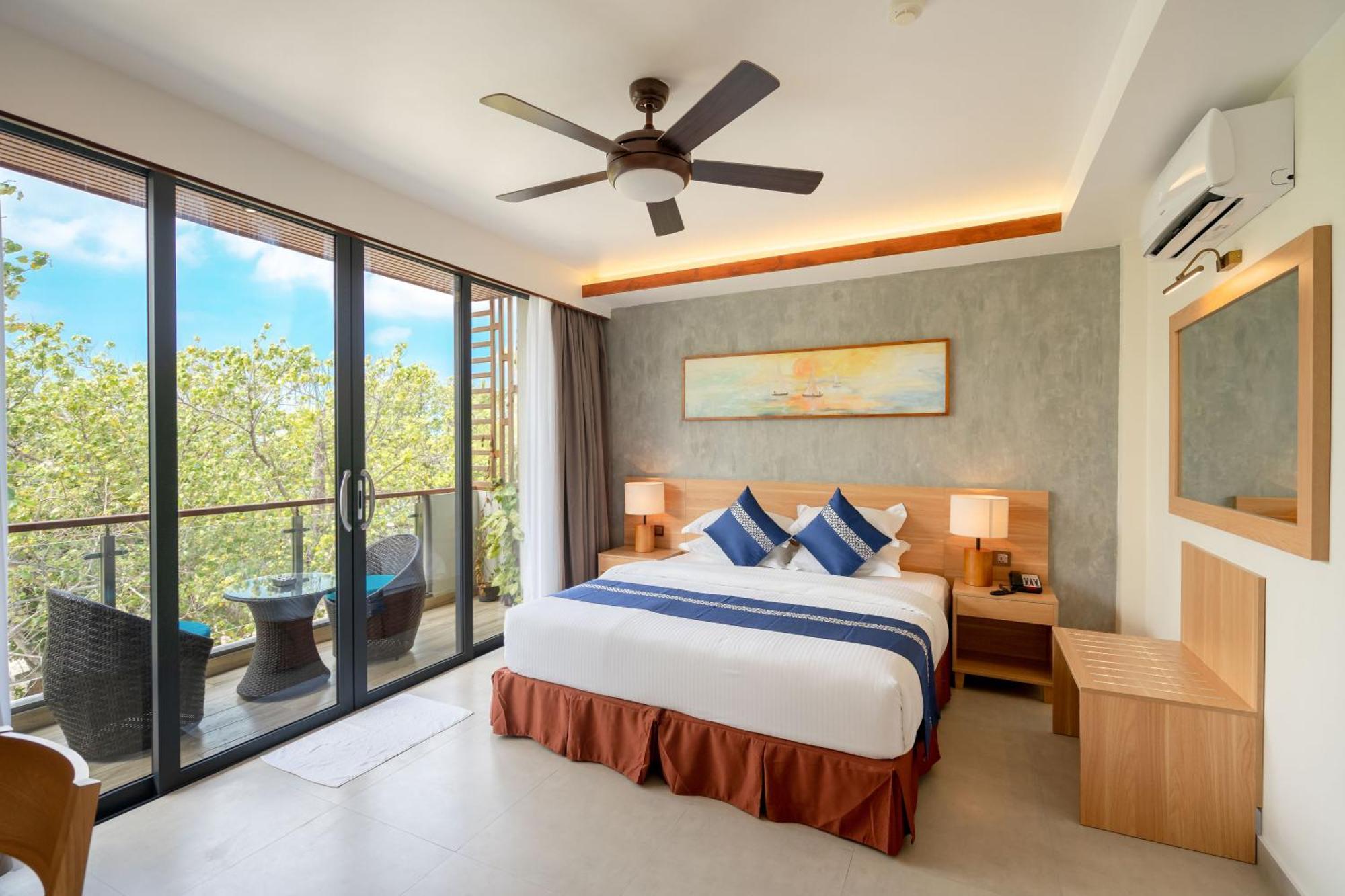 Ayala Oceanview Maldives Hotell Gulhi Eksteriør bilde